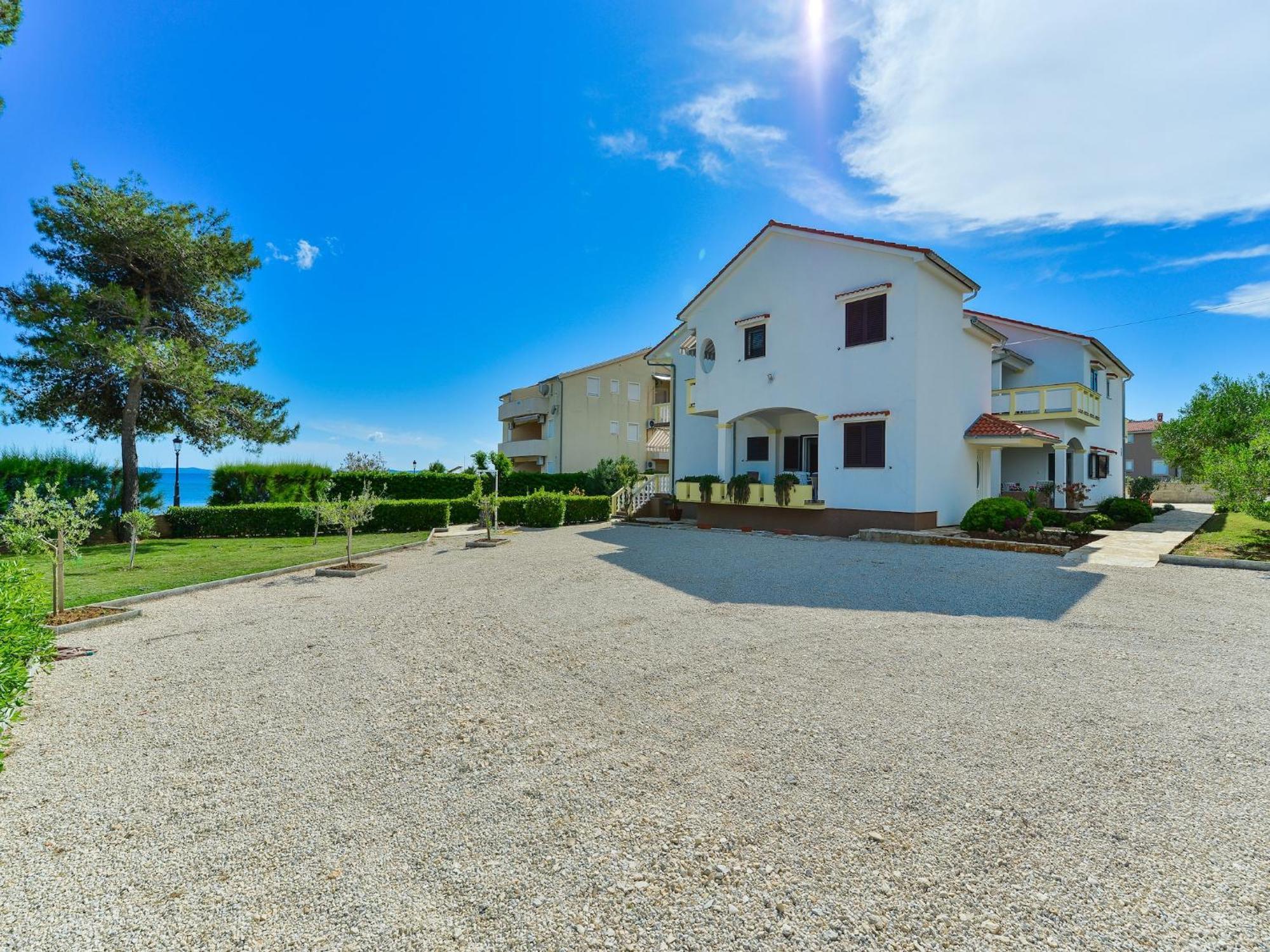 Apartments In House Liveric In Vir At The Beach Eksteriør billede